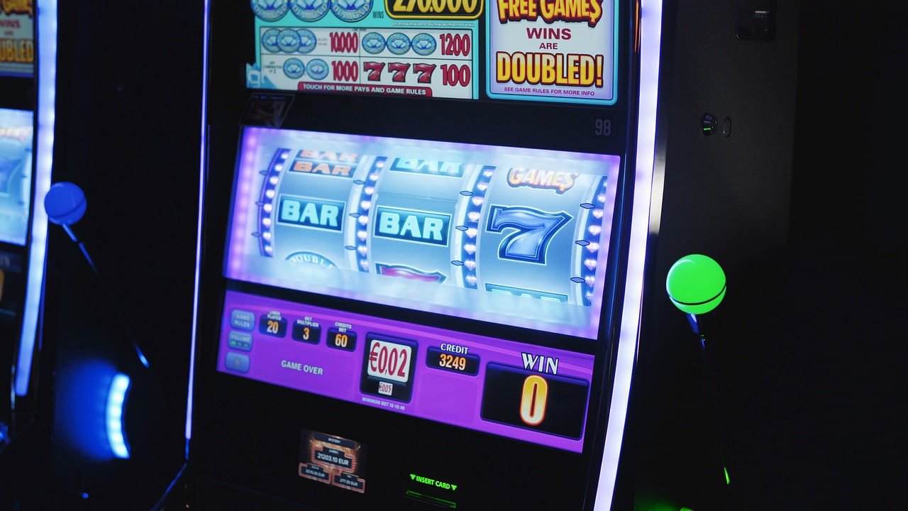 Slot game reels and bonus features on ph365 vip platform